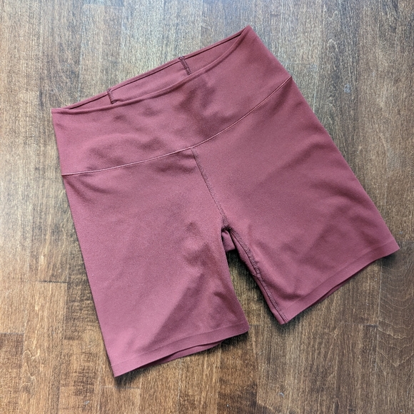 Uniqlo 6.5 Inch AIRism Soft Biker Shorts in Dark Orange Size Small - Picture 2 of 6